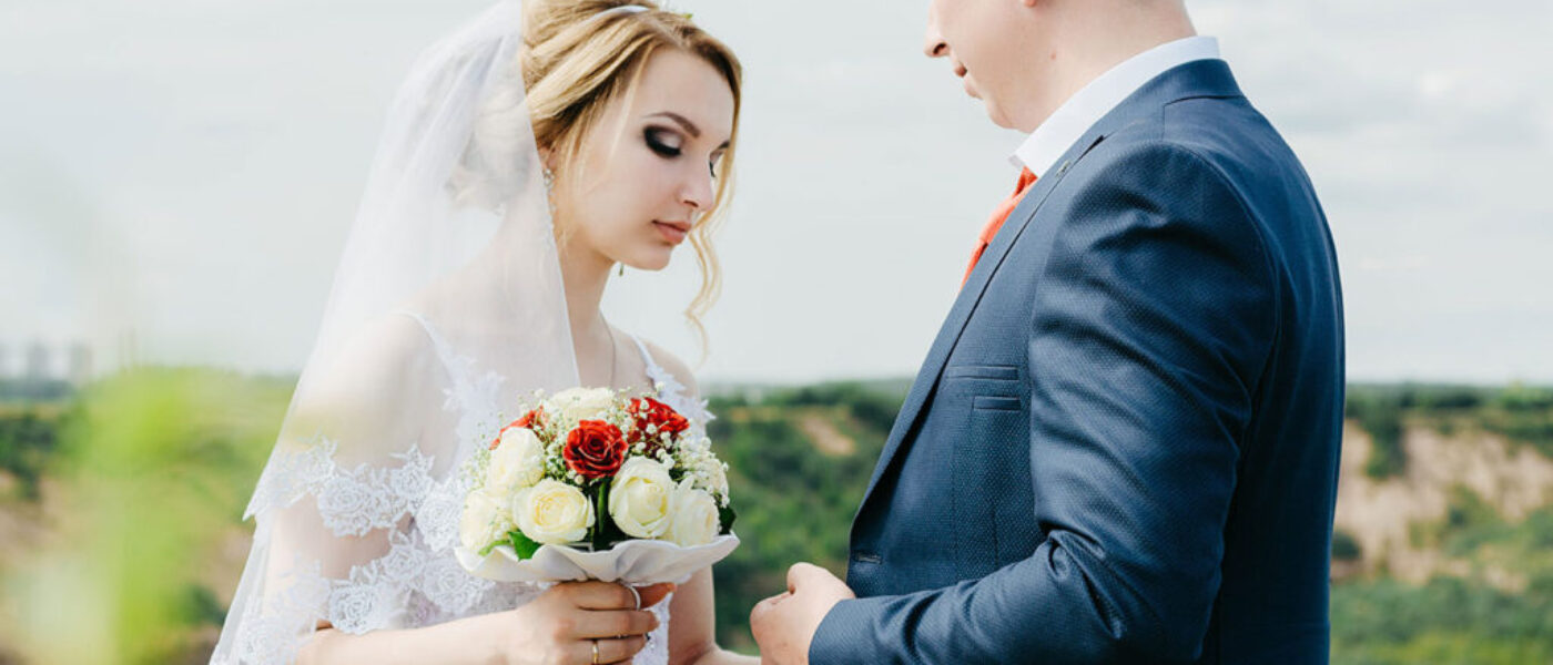 Josh & Kate’s Teary First Look